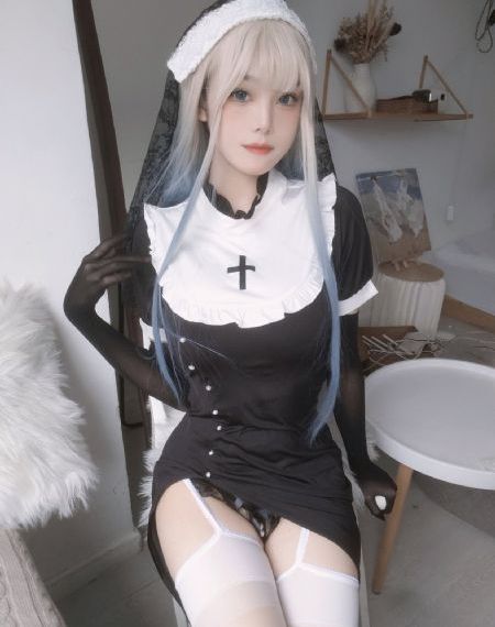 欧美墨镜女生头像_DVD最新电影在线观看
